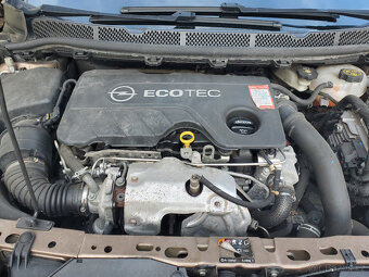Opel Astra Sports Tourer AUTOMATIC - 5