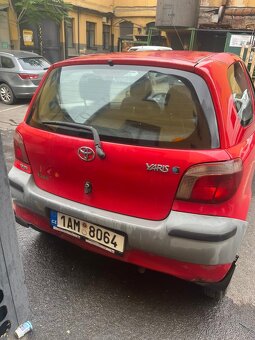 Toyota Yaris 1999 - 5
