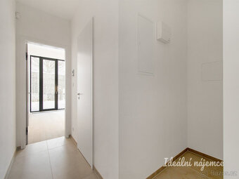 Pronájem bytu 1+kk, Na Dračkách, Veleslavín, 18000 Kč/měs, 2 - 5