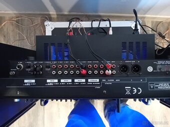 mix-zesylovač-cd player do racku - 5