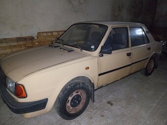 Wartburg 311 Škoda 120 Škoda 100 - 5