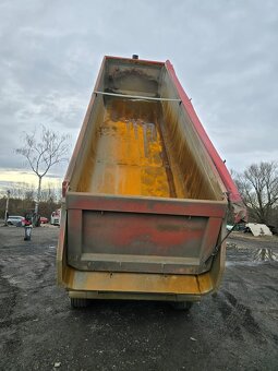 VYKLÁPĚCÍ NÁVĚS SCHMITZ r.v.2002, nápravy SAF - 5