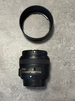 Nikon D7000 + 3 objektivy + blesk a příslušenství - 5