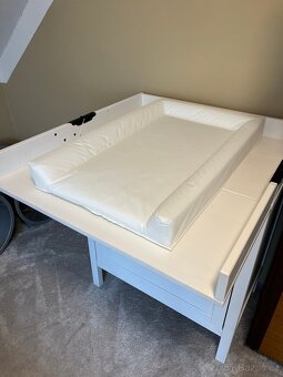 Komoda a přebalovací pult Ikea Sundvik - 5