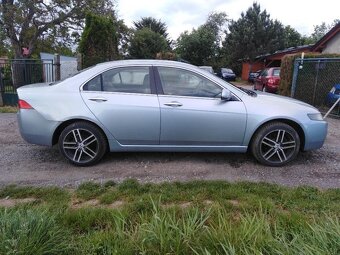 HONDA ACCORD 2,2iCTDi NAFTA 103 KW ZA 59000 KČ - 5
