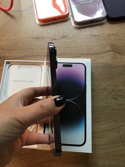 Apple iPhone 14 Pro Max 128GB fialový - 5