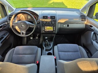 VW TOURAN 2.0TDI 103kw 2012_7 míst - 5