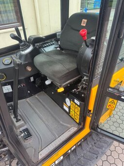 Minibagr JCB 19C-1 - 5