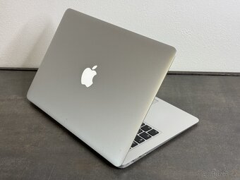 MacBook Air 13" 2014 i5 / 4GB / 128GB - DPH - 5