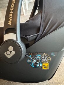 Sada základna Maxi Cosi + 2 autosedačky - 5