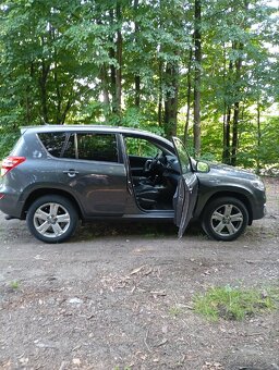 Prodam Toyota rav4 - 5