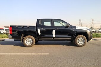 2025 Mitsubishi L200 2,4 benzin manual Predvadzacka DPH - 5