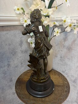 Bronzová figurální soška (140052) - 5