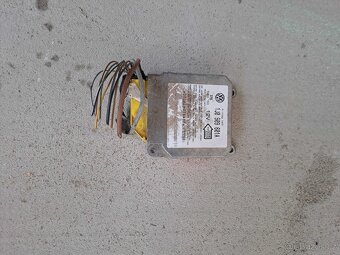 Prodám náhradní díly na Audi A3 r.v.1998 - 5