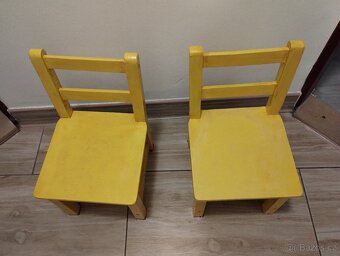 Dětský stolek a židličky - 5