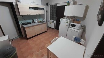 Samostatný pokoj ve studentském bytě - Brno - 5
