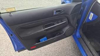 VW GOLF 4 IV Hatchback 5dveří 1,6 Benzin 74kW - 5