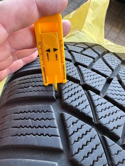 Zimní pneu 235/60 R18 V - 5