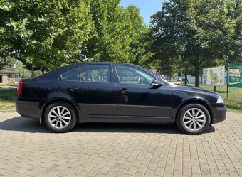ŠKODA OCTAVIA 1.6 85 KW FSI - BENZÍN - 5