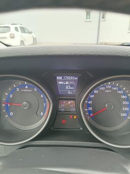 Hyundai i30 1.6 Hatchback (2012) – Po velkém servisu - 5