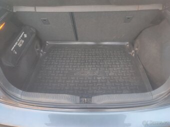 Toyota Auris 2009 D4D 93kw zimní pneu - 5