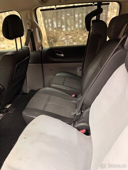 Renault Espace 2.0 Turbo, 7 míst, r. 2002 - 5