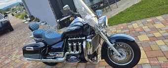 Triumph Rocket 3 Touring - 5