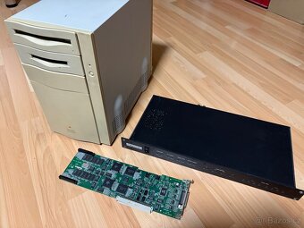 Macintosh Quadra 840AV - 5