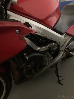 Honda VFR750 - 5