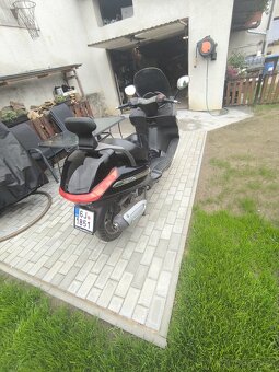 Piaggio X8 2005,125 CCM - 5