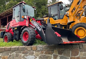 Kolový, kloubový nakladač CR12 - nosnost 1200 kg robustní - 5