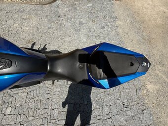Yamaha yzf r125 - 5