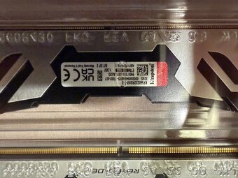 Prodám RAM Kingston FURY 32GB KIT DDR5 6000MHz CL32 Renegade - 5