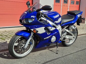 Yamaha R6 - 5