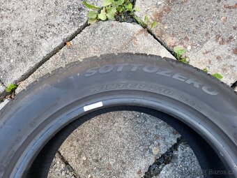 4x 235/55R18 Pirelli Sottozero Winter - 5