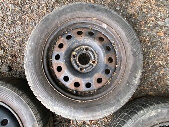 131. sada zimní kola 195/60 r15 4x108 - 5