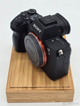 Sony A7 III TOP STAV - 5