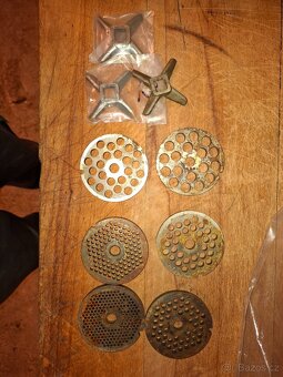 Elektrický mlýnek na maso - 5