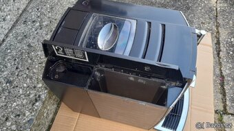 Kávovar espressovač Jura E8 - 5