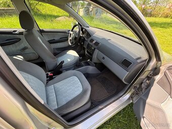 Škoda Fabia 1.4  16v rezervace - 5