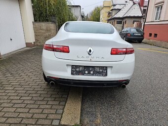 Renault Laguna coupé 2.0dci 110kW 2010 - 5