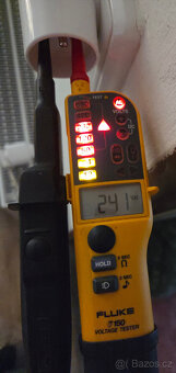 Prodám zkoušečka napětí Fluke T150 - 5