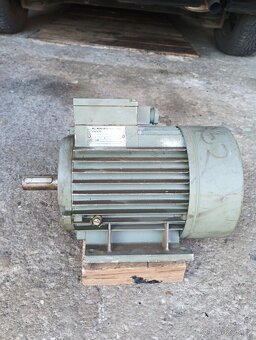 ELEKTROMOTOR 1.5.kW. - 5