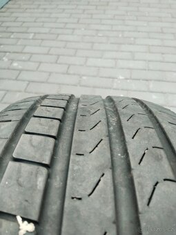 235/45 R17 - 5