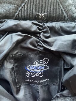 Dámská kožená bunda, kalhoty + helma na motorku - 5