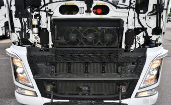 Volvo Tahač pro mega návěs FH 500 - 5