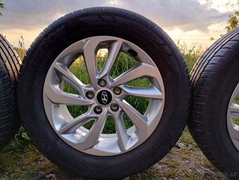 Originál ALU kola Hyundai Tucson R17 + letní pneu - 5