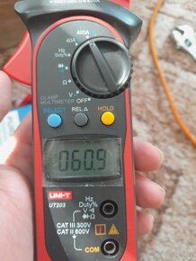 Prodám sinusový měnič napětí 12/230V 2000/4000W - 5