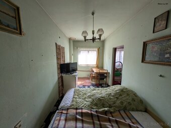 Prodej podílů na rodinných domech a pozemcích - 5