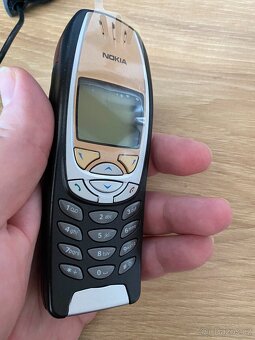 Nokia 6310i černo zlatá - s folií na displayi  Jako nová - 5